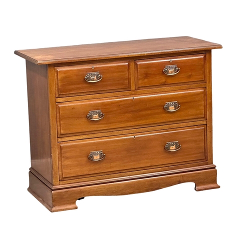 957 - A late Victorian walnut chest of drawers. Circa 1890-1900. 114x50.5x88cm