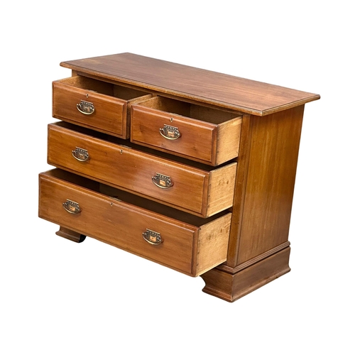 957 - A late Victorian walnut chest of drawers. Circa 1890-1900. 114x50.5x88cm