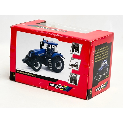 542 - An unused Britains New Holland T8.390 Tractor in box. 25.5x13x15.5cm