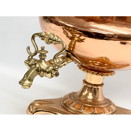 151 - A Victorian copper samovar tea urn. 38x39x42cm