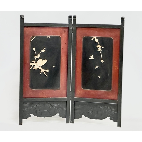 311 - An early 20th century Japanese tabletop 2 tier screen. 64.5x69cm.