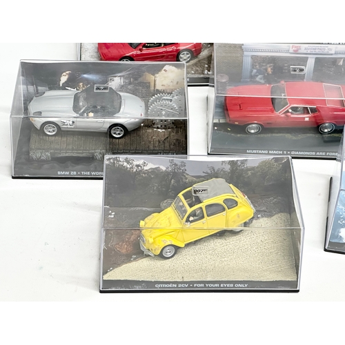 662 - 14 James Bond 007 model cars in display cases GE Fabbri LTD. 15cm