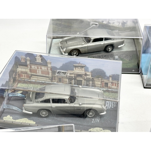 662 - 14 James Bond 007 model cars in display cases GE Fabbri LTD. 15cm