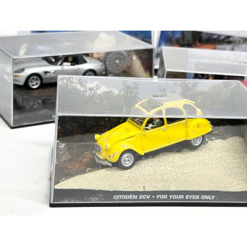 662 - 14 James Bond 007 model cars in display cases GE Fabbri LTD. 15cm