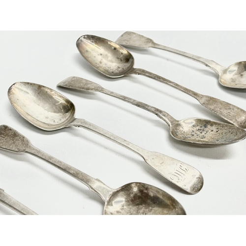 458 - A set of 8 Irish William IV silver tea spoons. Dublin mark. 1831. 184.33 grams.