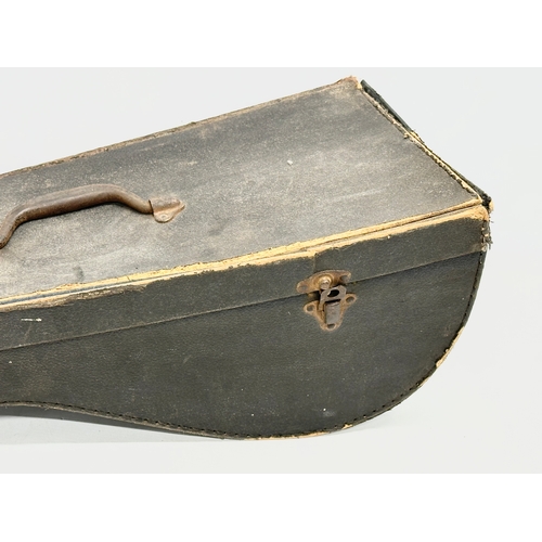 540 - A late 19th/early 20th century Francesco Perretti & Figli mandolin with case.