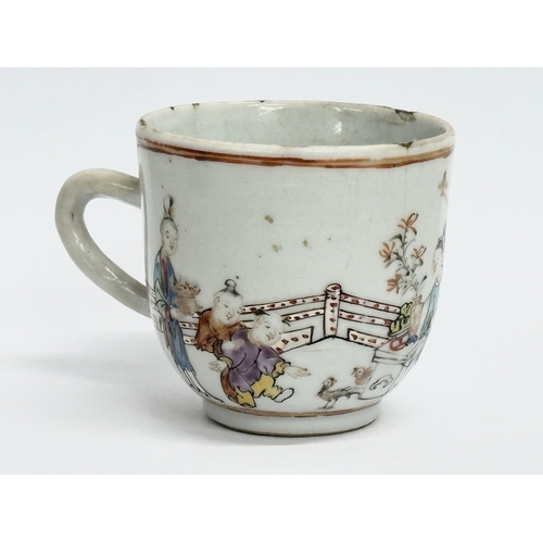 220 - An 18th century Chinese export coffee cup. Circa 1760-1780. 8.5x6x6cm