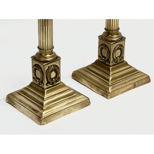 92 - A pair of good quality Victorian brass candlesticks. 9.5x9.5x23.5cm