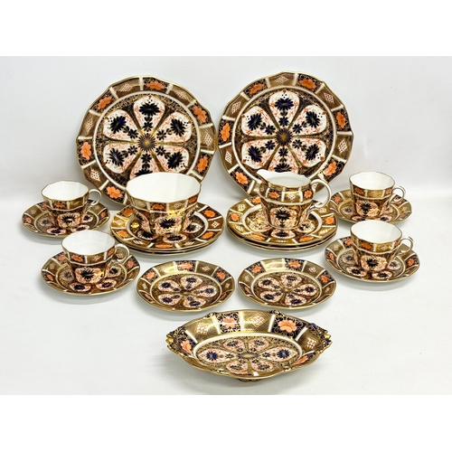 19 - An early 20th century 21 piece Royal Crown Derby Imari tea service. 2 cake plates, 4 cups, 6 saucers... 
