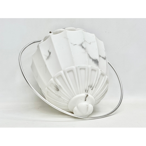 200D - A vintage ceiling light fitting. 27x30cm