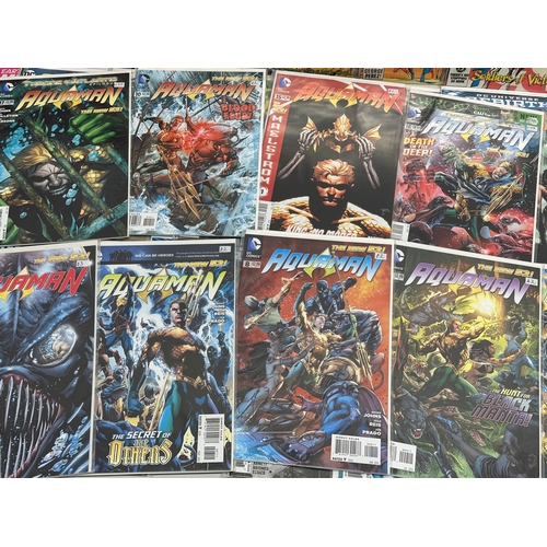 595 - A collection of DC Universe comic books/comics. Mostly Aquaman.