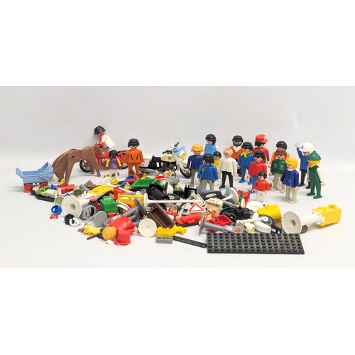 799C - A collection of vintage Playmobil figures and accessories