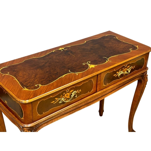 1134 - A French style inlaid king wood and burr walnut side table with 2 drawers on cabriole legs. 114x47x9... 