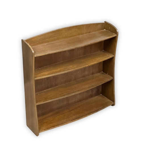 1024 - A vintage open bookcase by Remploy. 91x22x89.5cm(7)