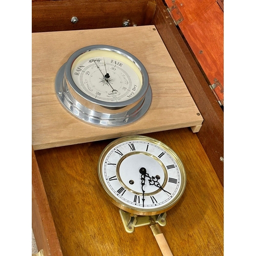 322 - A large wall clock barometer. 61x23x165