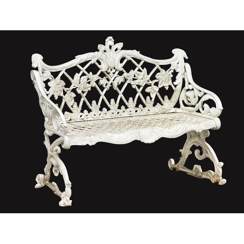 816 - A fine proportioned vintage Victorian style cast alloy garden bench. 98x51x81cm(10)