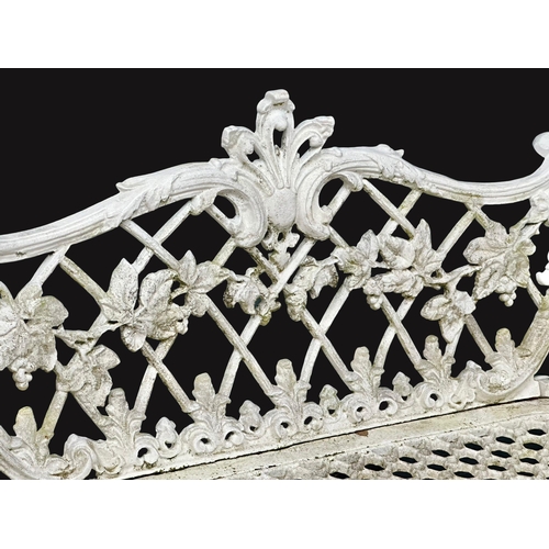 816 - A fine proportioned vintage Victorian style cast alloy garden bench. 98x51x81cm(10)