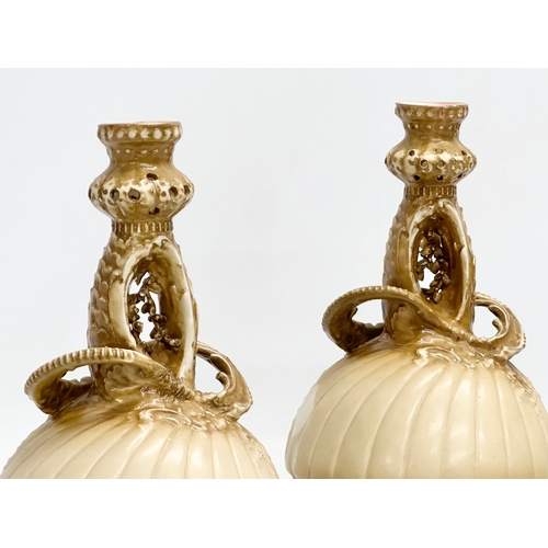 13 - A pair of late 19th century Ernst Wahliss ‘Depose’ vases. Turn Wein. Austria. Circa 1897-1910. 13x22... 