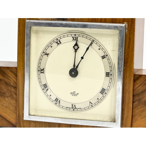 73 - A good quality vintage Art Deco Walnut mantle clock. An Elliot Clock. 25.5x8x13cm