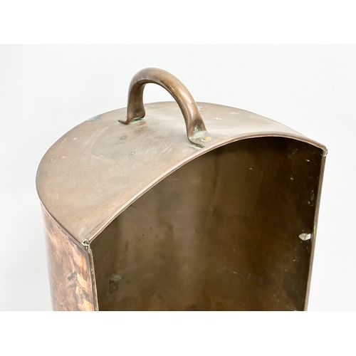 76 - A George III copper plate warmer. Circa 1800. 47x31x70cm