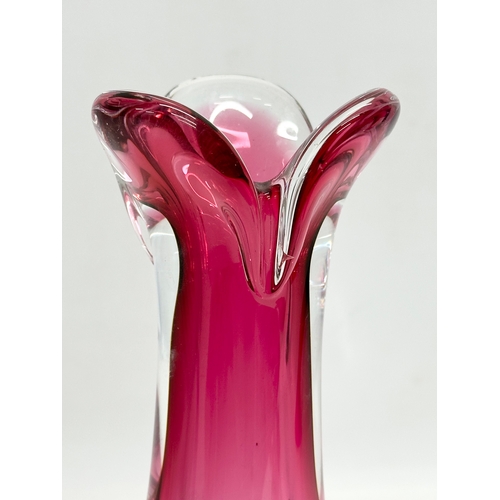 95 - A 1960’s Chribska Art Glass vase designed by Josef Hospodka. 23cm