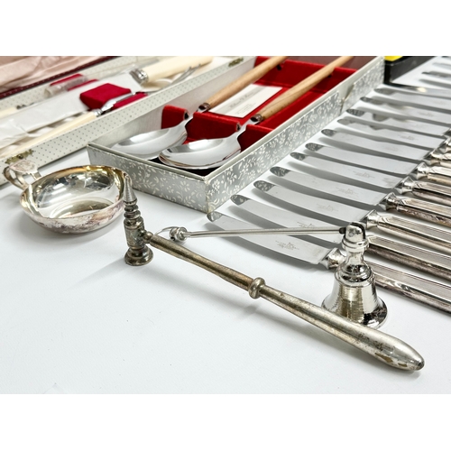 373 - A collection of good quality late 19th century Walker & Hall silver plated cutlery and 4 boxes of vi... 