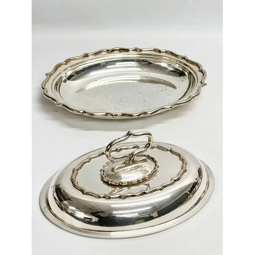 125 - A quantity of silver plate.