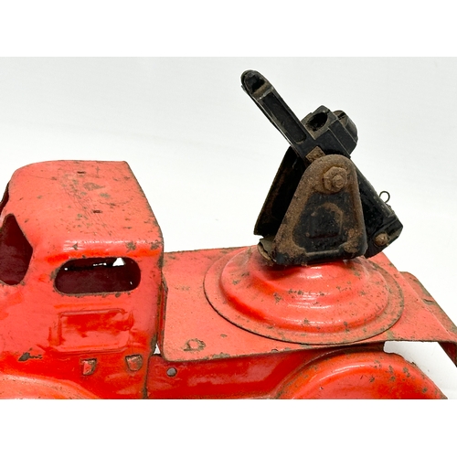 436 - A vintage Tri-ang tin plate fire truck. 24cm