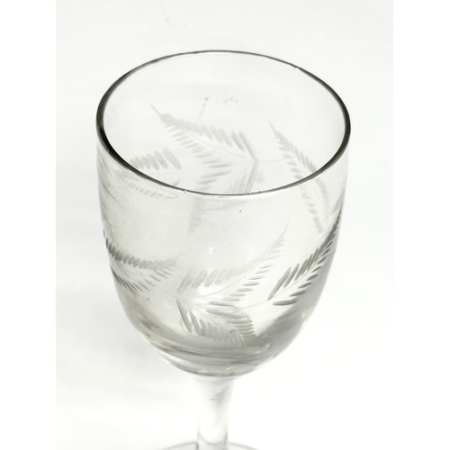 266 - A Victorian etched fern port glass. Circa 1850-1870. 5.5x12cm