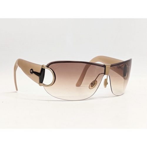 592 - A pair of ladies Gucci Horsebit sunglasses in case