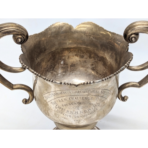 600 - A large Irish silver cup engraved for Ballynahinch Agricultural Society. Sharman D. Neil. Dublin, AP... 