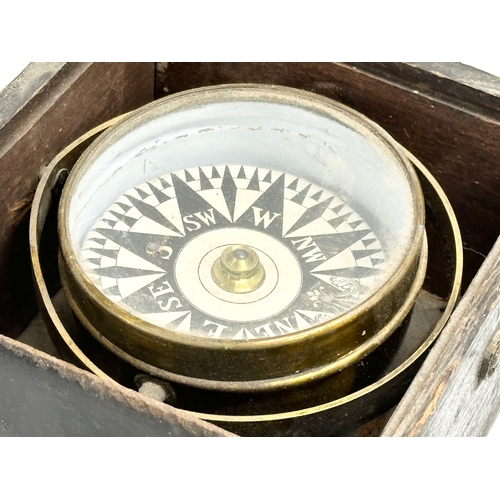 278 - A 19th/early 20th century ships compass in box 16x16x10cm