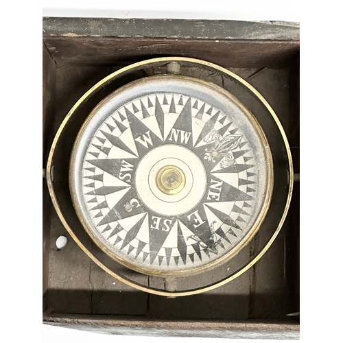 278 - A 19th/early 20th century ships compass in box 16x16x10cm