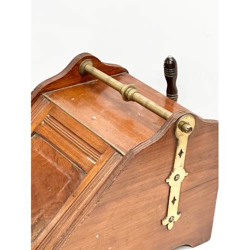 279 - An Edwardian Walnut coal scuttle. 38x53x36cm