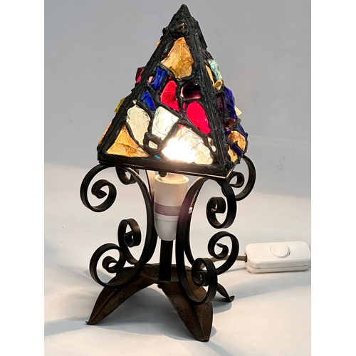 496 - A 1950’s ‘Rock Glass’ table lamp by Peter Marsh. 16x16x33cm