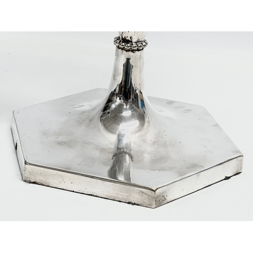 15 - A large excellent quality late 19th century Irish silver plated converted table lamp with cut glass ... 