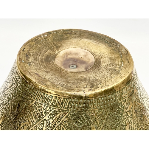 108 - A late 19th century Persian brass jardiniere. Circa 1880-1900. 24x21cm