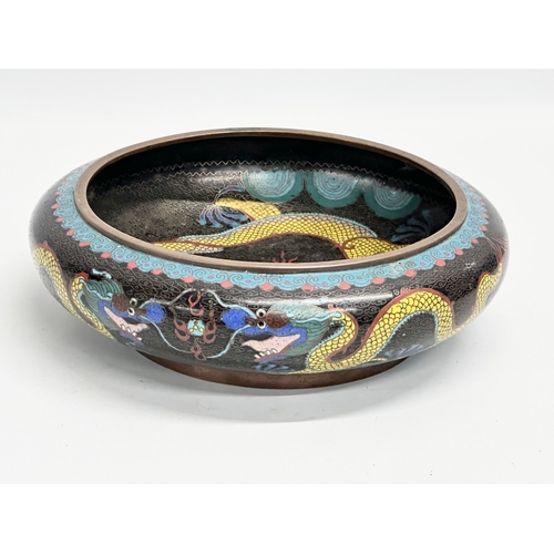 114 - A good quality early 20th century Chinese cloisonné enamelled shallow bowl with dragon design. Guang... 