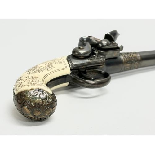 288 - A good quality replica Flintlock pistol. Liege XVIIIE S. 28cm