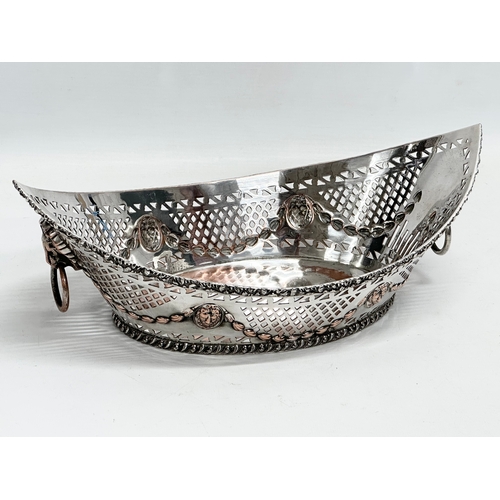 289 - A pair of early 19th silver plated bread baskets. Circa 1800-1820. 31x18x11.5cm