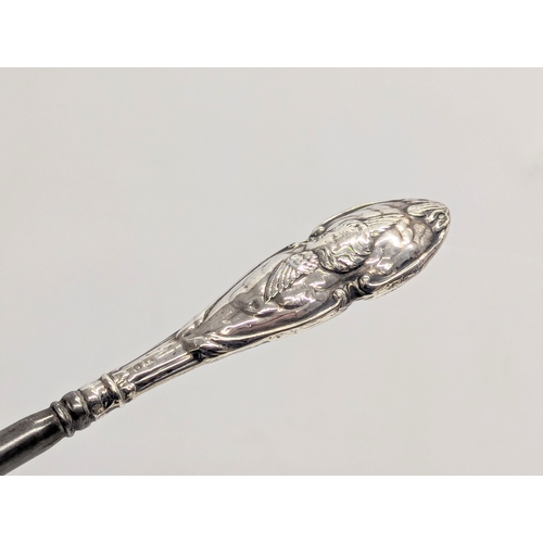 614 - A silver handled button hook by Henry Matthews. Birmingham.