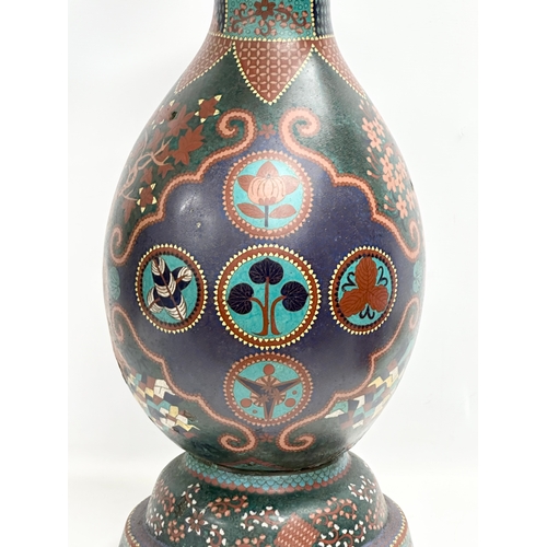 63 - A very large late 19th century Japanese Meiji period cloisonné enamelled pot. Circa 1880-1900. 36x75... 