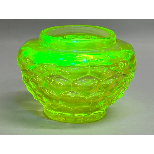 336 - A 3 piece vintage Uranium Glass vanity set. 14cm