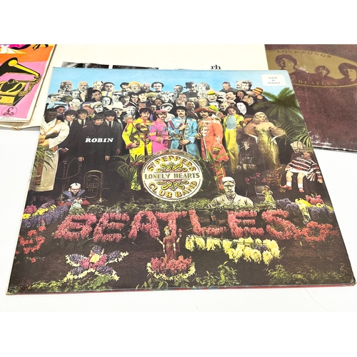 680 - A good collection of LP, Vinyl records. The Beatles White Album, The Police Synchronicity, The Beatl... 