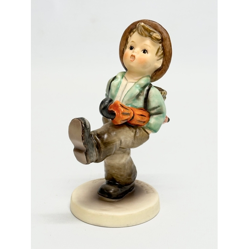 685 - 5 West German M.J.Hummel Goebel pottery figures. Sweet Music, Little Scholar 15cm, Happy Traveller, ... 