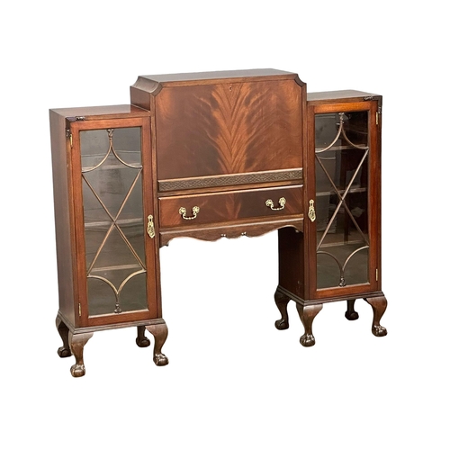 1172 - A large, early 20th Century Chippendale Revival bureau display cabinet. Circa 1910-1930. 130cmx33cmx... 