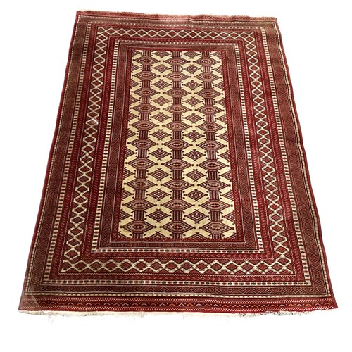 936 - A Middle Eastern style rug. Oriental Rug Gallery Limited.