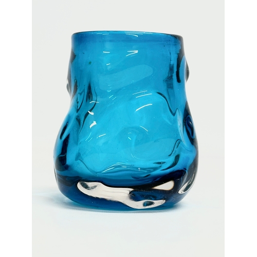 75 - A 1960’s ‘Knobbly’ Art Glass vase designed by Geoffrey Baxter for Whitefriars. 10x12.5cm