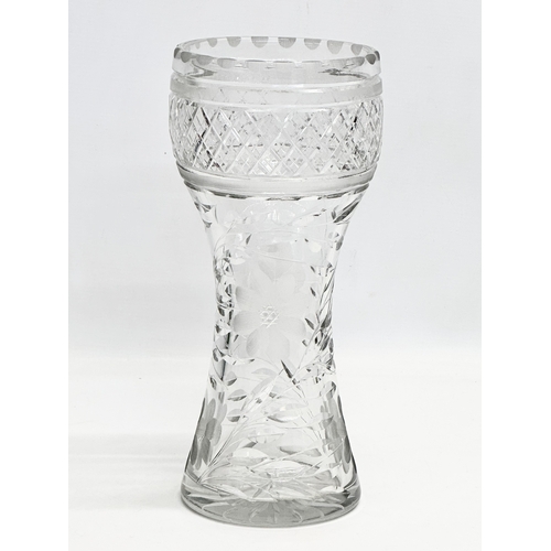 150 - A large early 20th century good quality cut glass vase with etched sunflowers. Circa 1910. 31cm