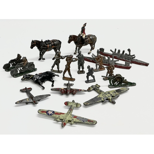 532 - A collection of early 20th century WWI model lead soldiers.